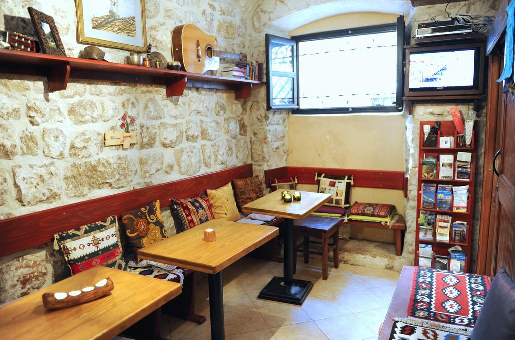 Old Town Hostel 杜布罗夫尼克 外观 照片